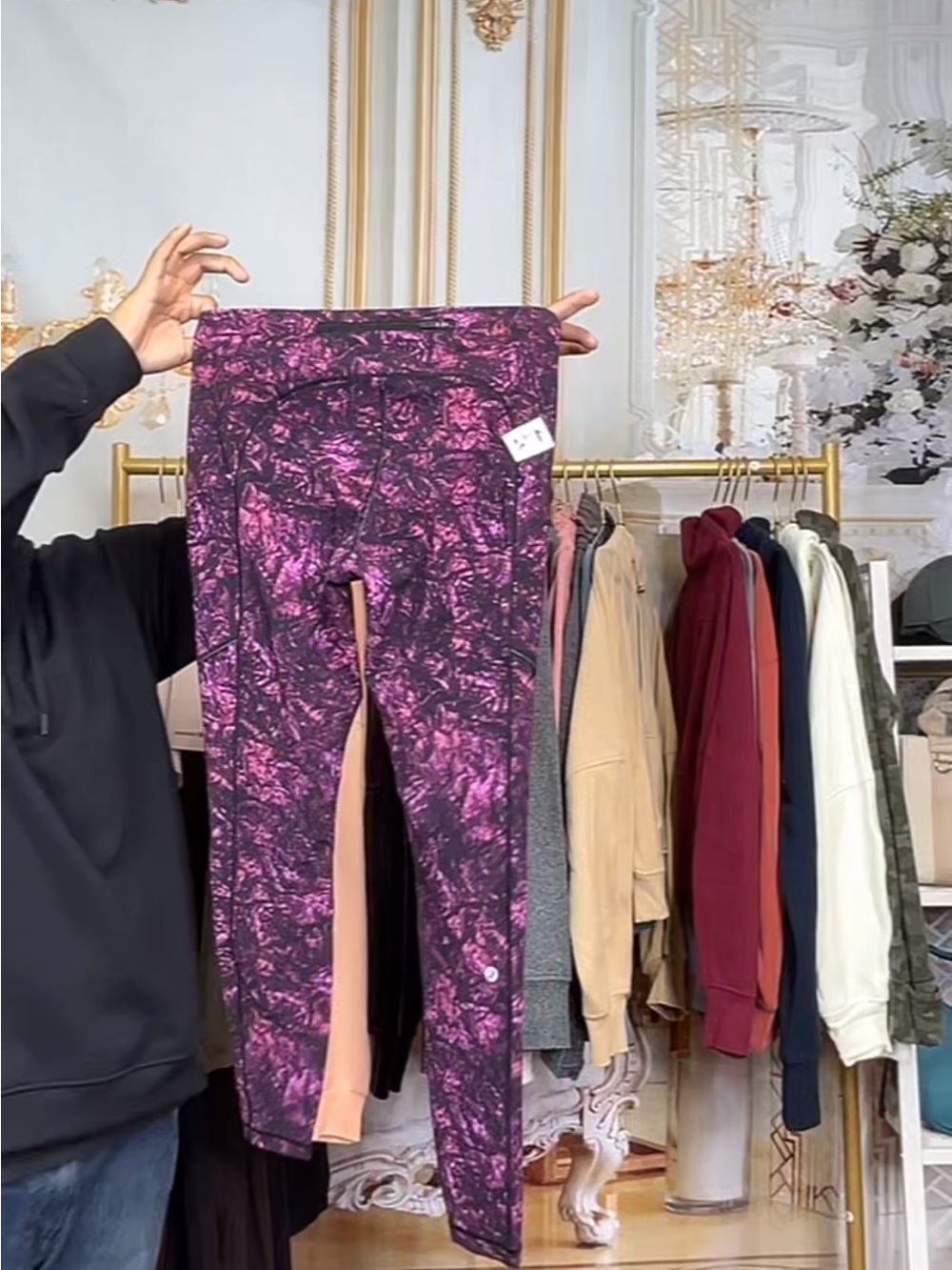 Lululemon Women's Pink and Purple Leggings